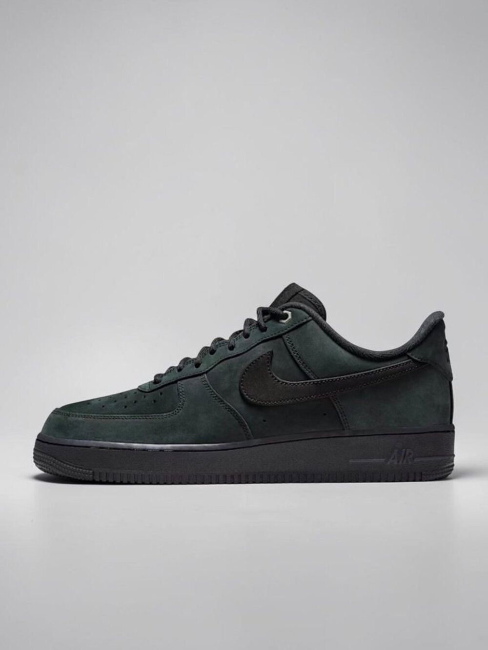 Nike Air Force 1 07' WB Nubuck Triple Black Mens Shoes CJ9179 001 NEW